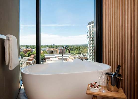 Vibe Hotel Adelaide 1