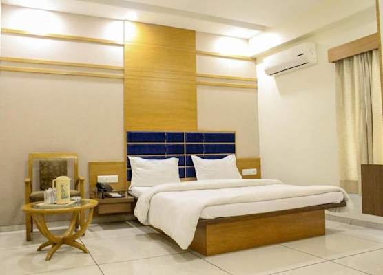Hotel Apex Inn 1