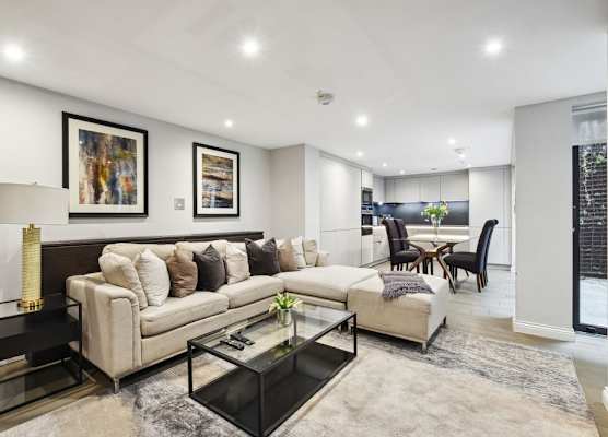 Buckingham Palace Residences by Aeria Apartments 1