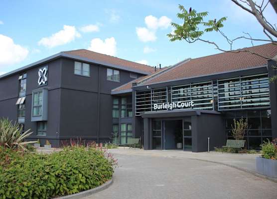 Burleigh Court Hotel and Leisure 1