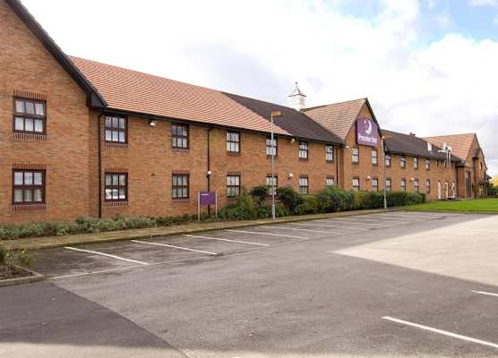 Premier Inn Crewe West 1
