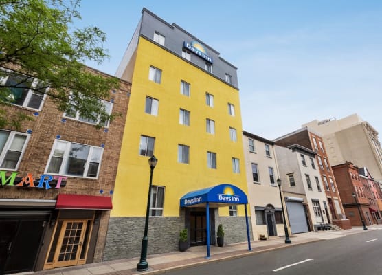 Days Inn by Wyndham Philadelphia Convention Center 1