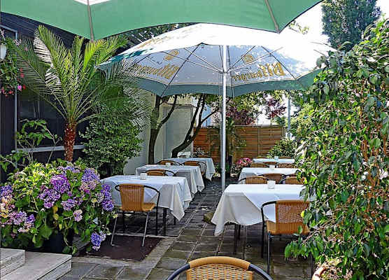 Hotel-Restaurant Schwyzerhüsli 1
