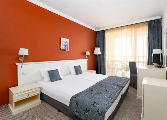 Festa Pomorie Apartments 1