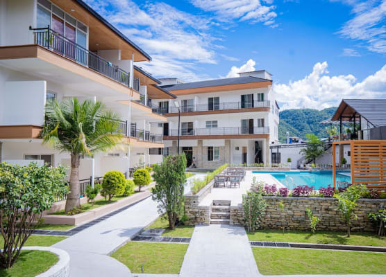 Majestic Lake Front Hotel & Suites 1