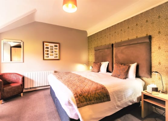 The Lamplighter Dining ~ Rooms 1