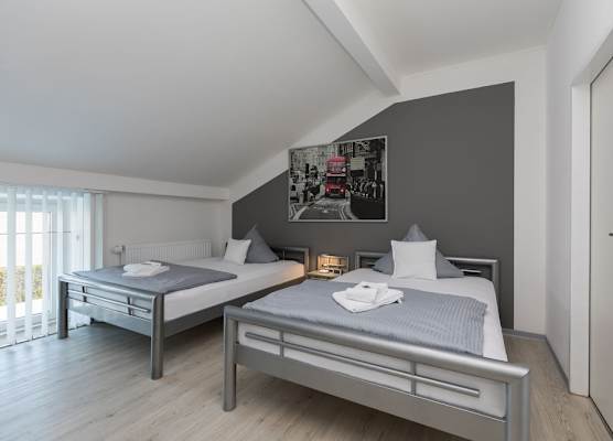 Hotel Rühen, 24 Stunden Check in, Küche, kostenfreie Parkplätze 1
