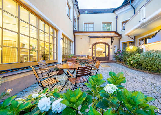 Hotel Zum Schwarzen Bären 1