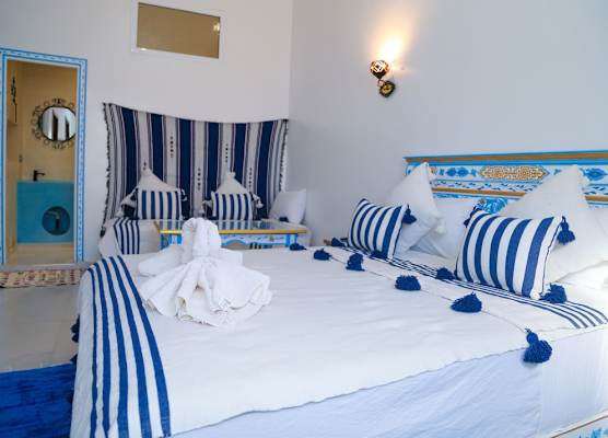 CASA BLUE PEARL 1