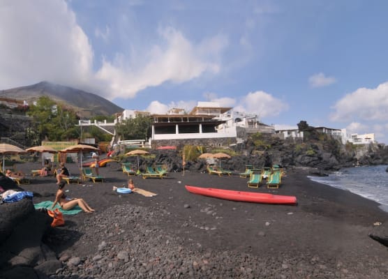 Hotel Villaggio Stromboli - isola di Stromboli 1