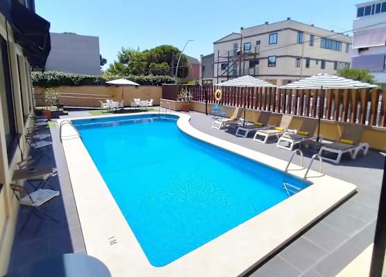 Hotel 153 1