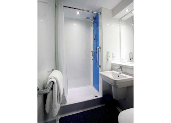 Travelodge Birmingham Central 1