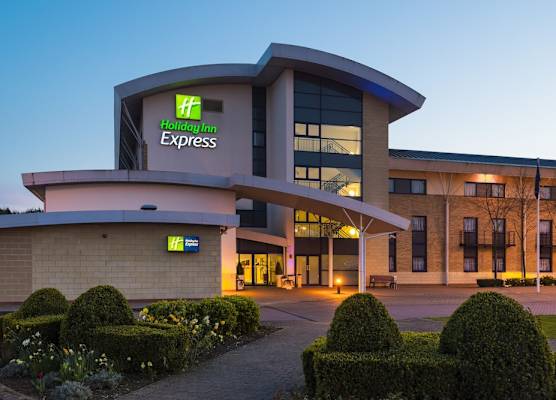Holiday Inn Express NORTHAMPTON - SOUTH by IHG 1