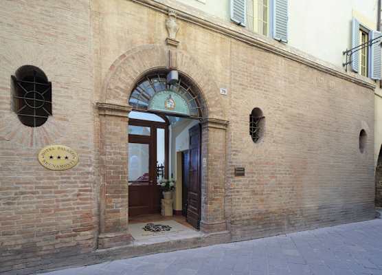 Palazzo Brunamonti Boutique Hotel 1