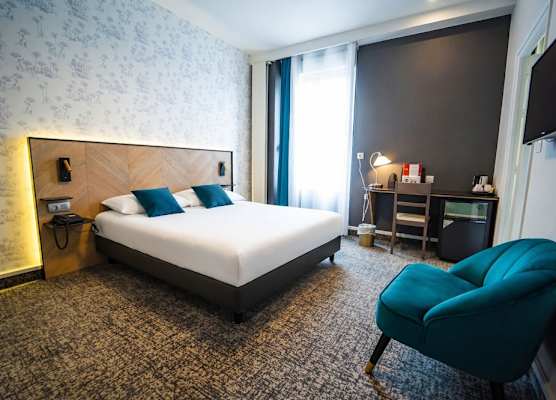 Brit Hotel Privilège Le Royal - Centre Gare 1