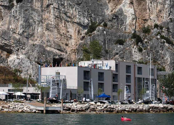Campione Univela Rooms & Beds - Private Beach 1