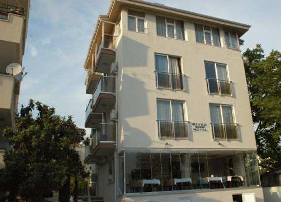 River Hotel 1