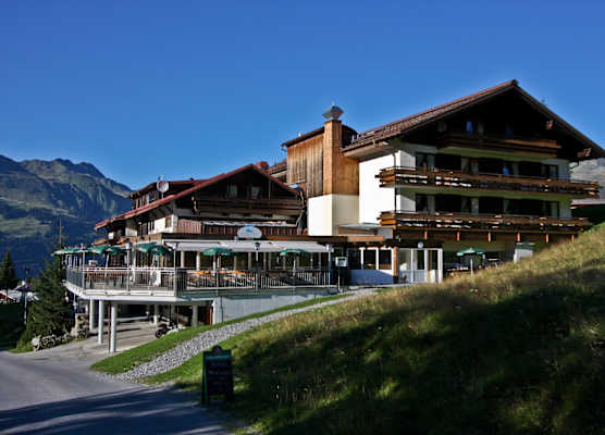 T3 Alpenhotel Garfrescha 1