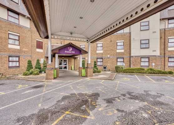 Premier Inn London Gatwick Airport A23 1