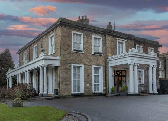 Ringwood Hall Hotel & Spa, Best Western Signature Collection 1
