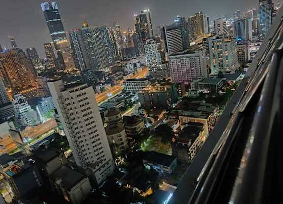 Fully Furnished Omni Tower Apartments Nana - Sukhumvit soi 4 1