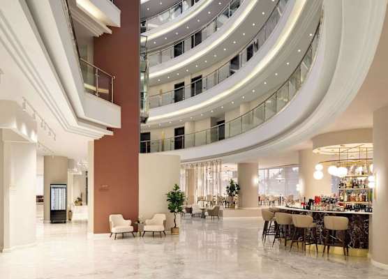 Ramada by Wyndham Bucharest Otopeni Airport 1
