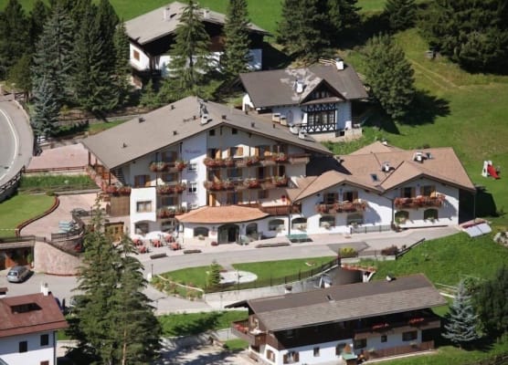 Alpine Touring Hotel-petfriendly 1