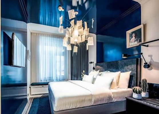The Highlander Amsterdam 1
