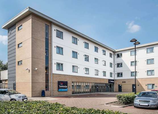 Travelodge Edinburgh Airport Ratho Station 1