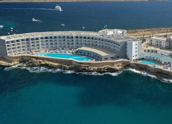 Paradise Bay Resort 1