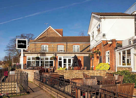 Sunday London Staines-upon-Thames Heathrow T5 1