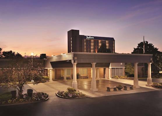Radisson Hotel Louisville North 1
