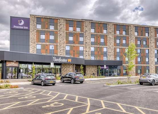 Premier Inn Bristol Parkway - M32 1