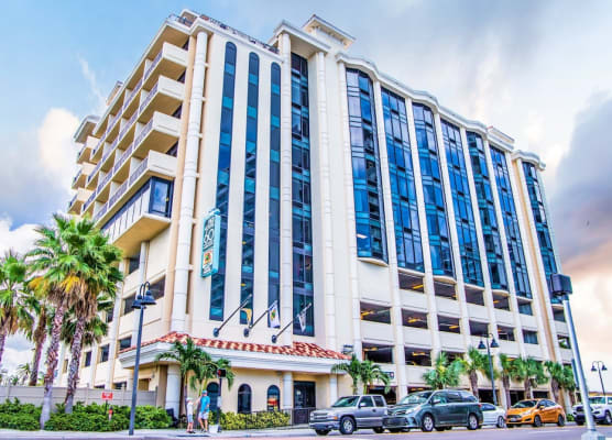 Pier House 60 Clearwater Beach Marina Hotel 1