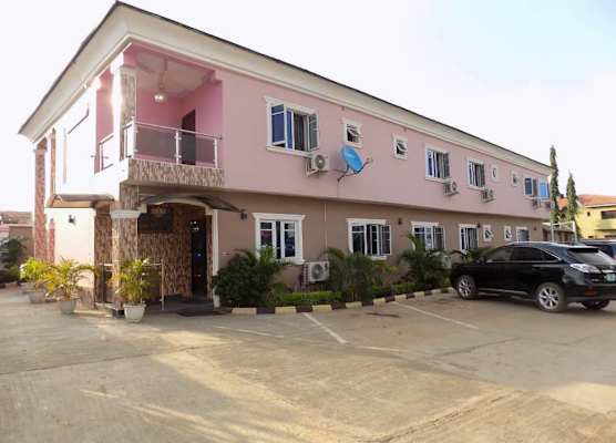 De Fellas Palace Hotel & Suites 1