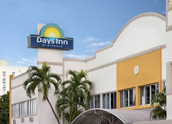 Days Inn by Wyndham Miami Airport North 1