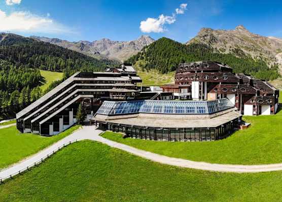 Blu Senales Active & Family Resort 1