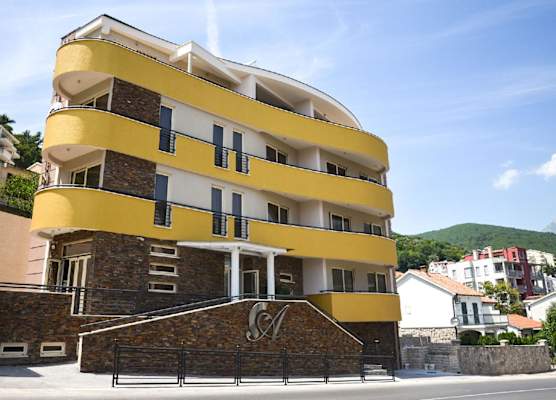 Hotel Atina by ENTOPYA 1