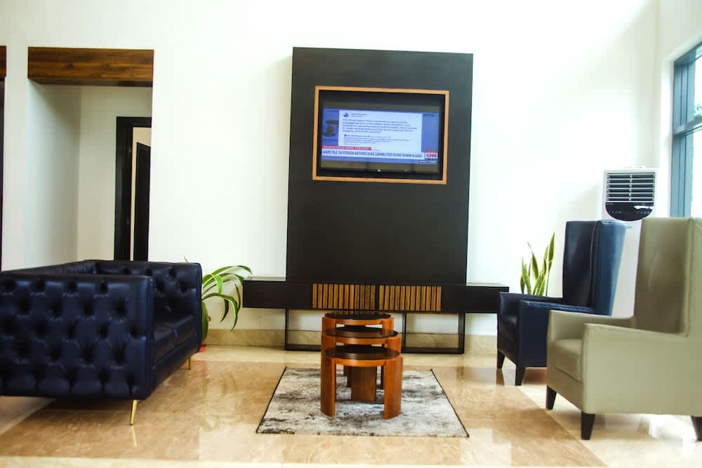 Hotel Capitol 4