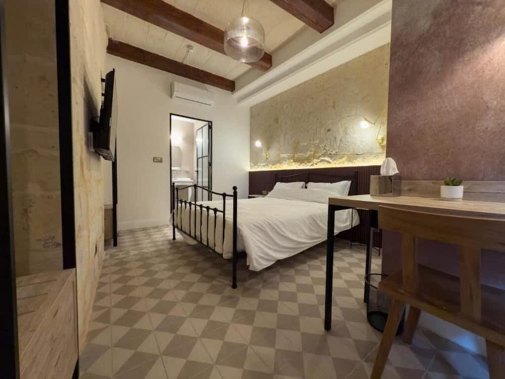 Fourteen Guesthouse 4