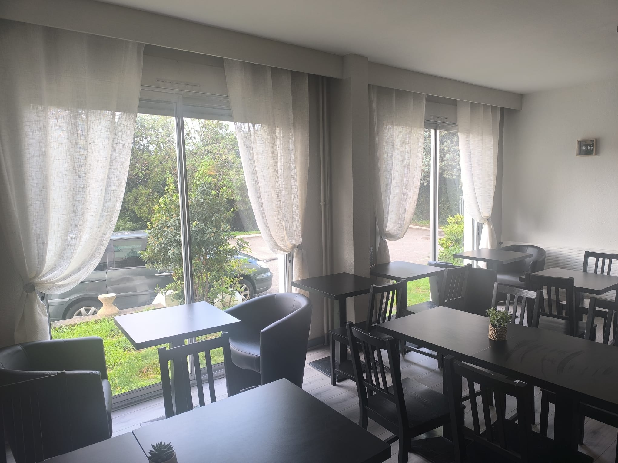 Adonis Lyon Est Hotel Artys 4