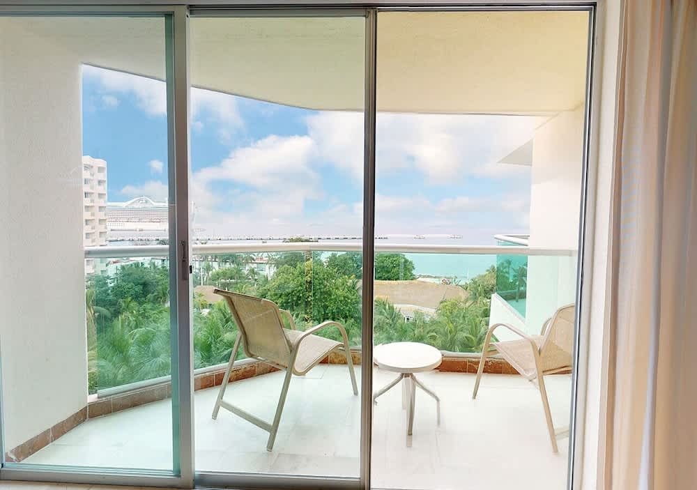 Grand Park Royal Cozumel - All Inclusive 4