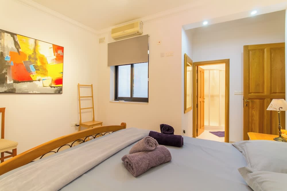 A Lovely Apart By The Sea Sliema 3