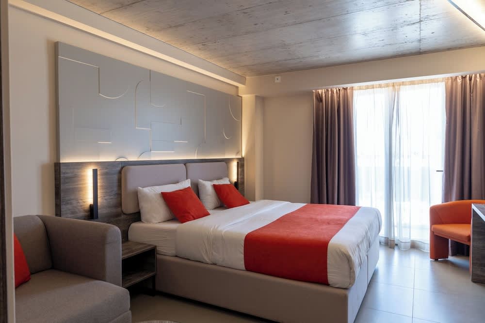 Alavits Hotel by ST Hotels 5