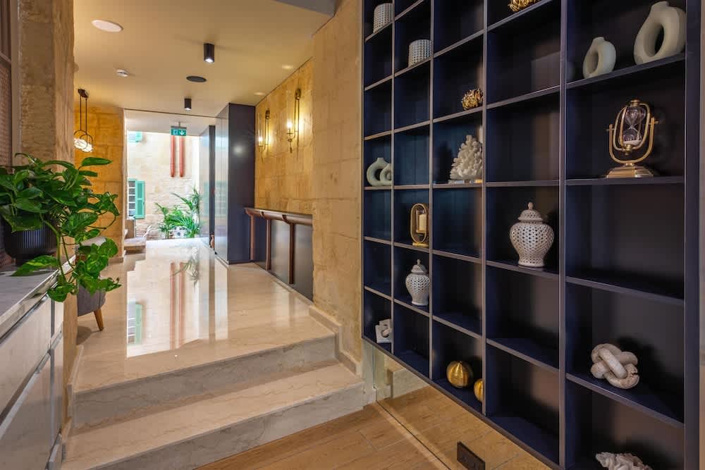 The Vincent Boutique Hotel, BW Premier Collection 5