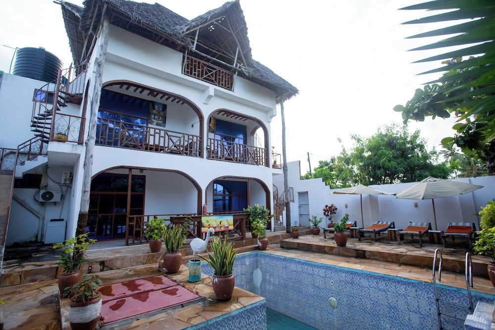 Marseille - Nungwi - Utulivu Bungalow - Nungwi