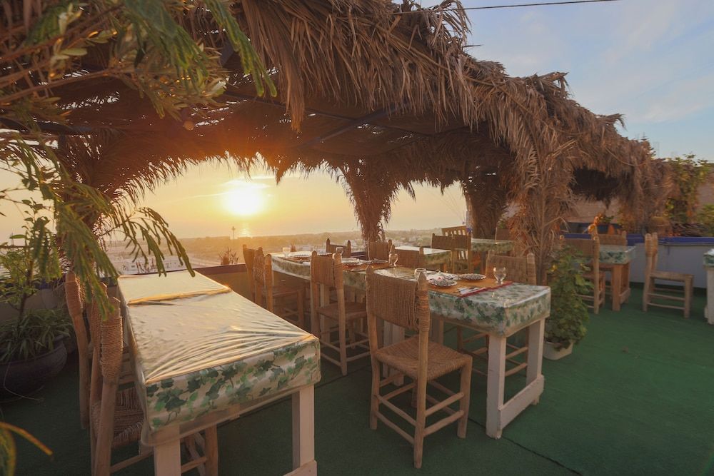 Lyon - Taghazout - BLUERINA CAMP HOSTEL - Taghazout
