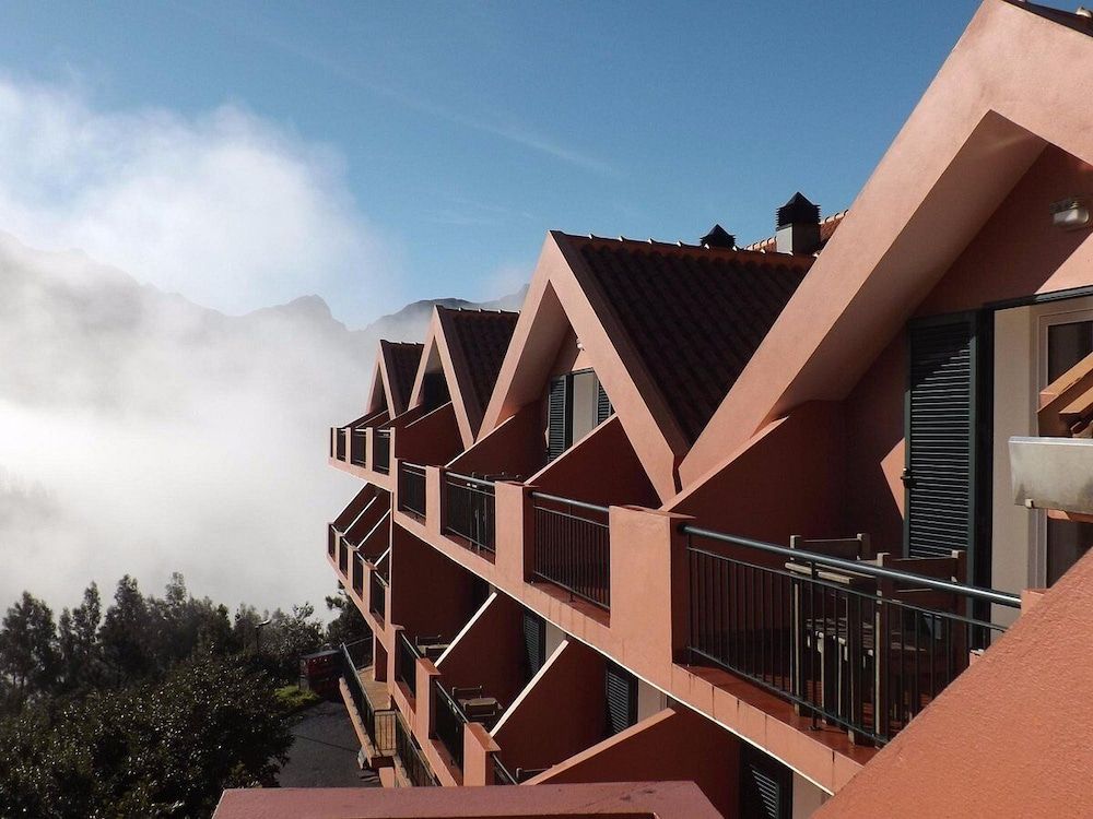 Brest - São Vicente - Valley View Hotel Encumeada - São Vicente