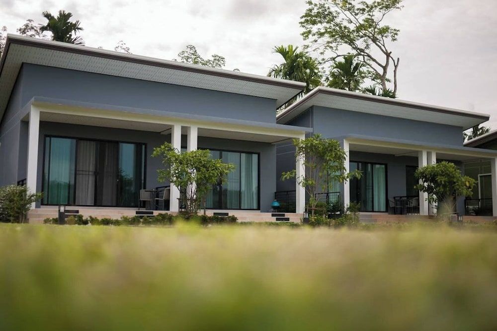 Paris - Thalang - Phuket - Moonlight Cottage Resort - Thalang - Phuket