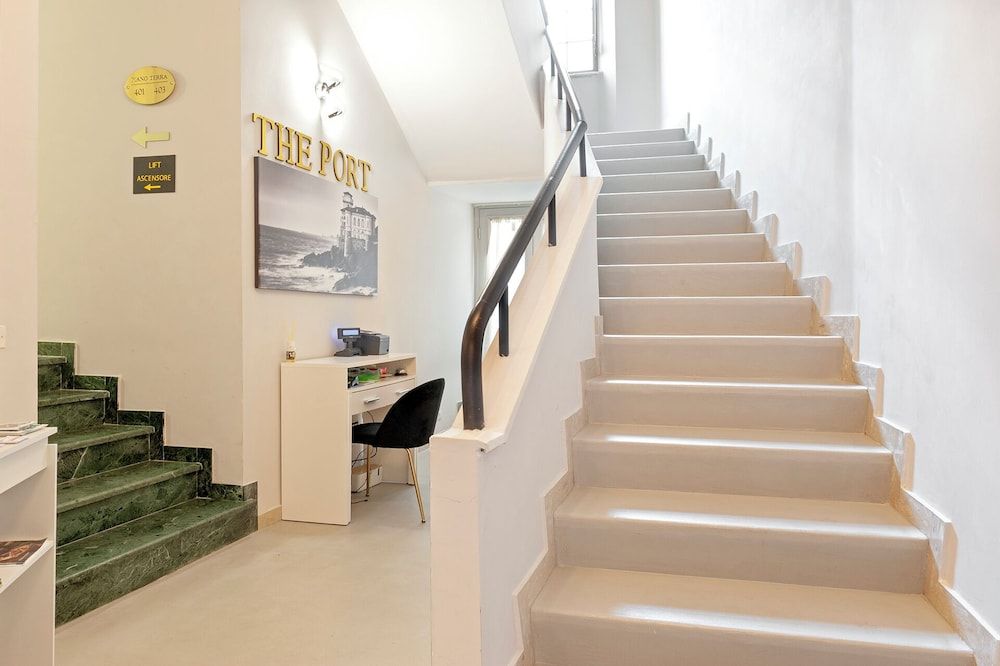 Paris - Livourne - The Port Residence - Livourne